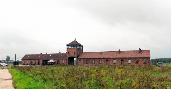 Auschwitz Polonia Septiembre 2021 Edificio Principal Puerta Entrada Del Campo —  Fotos de Stock