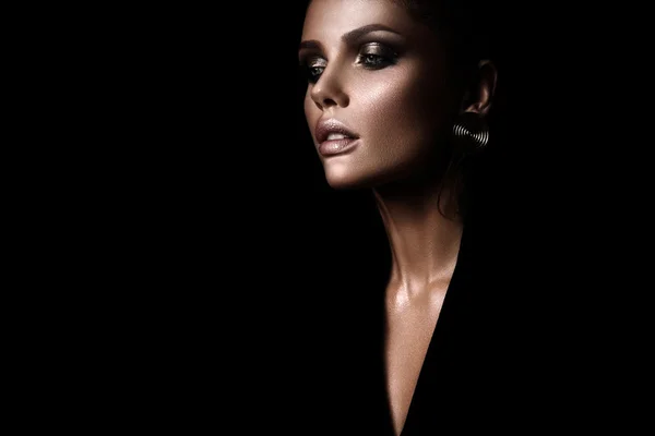 Kartinki Strogaya Pricheska Stokovye Fotografii I Royalti Fri Izobrazheniya Strogaya Pricheska Depositphotos