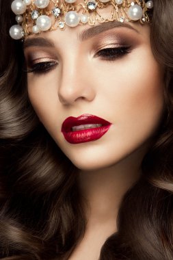 güzel genç model kırmızı dudaklar