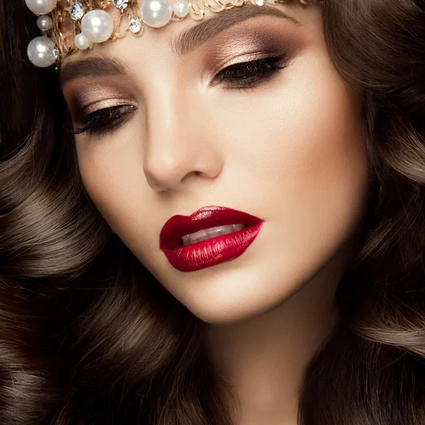 Beautiful young model with red lips — Stock Photo, Image