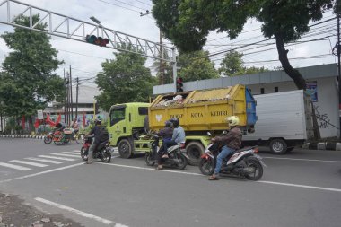 Kediri, Doğu Java, Endonezya - 16 Şubat 2021: Doğal bir geçmişe sahip araç
