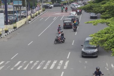 Kediri, Doğu Java, Endonezya - 20 Şubat 2021: Doğal bir geçmişe sahip araç