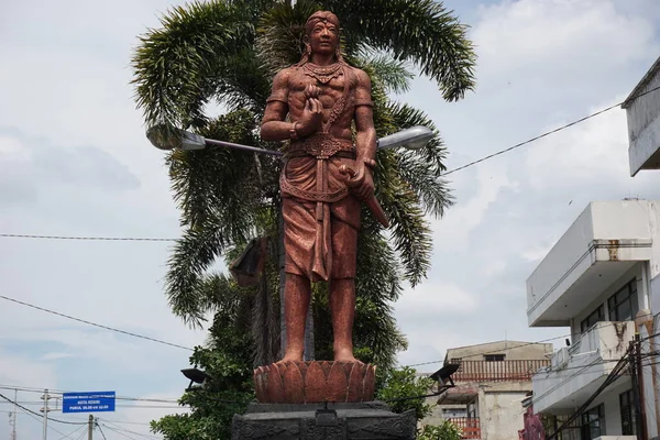 Kediri, Doğu Java, Endonezya - 10 Mart 2020: Kediri 'deki Panji Asmoro Bangun Anıtı