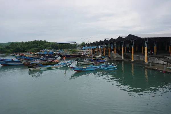 Blitar Java Oriental Indonésia Abril 2021 Barco Praia Tambakrejo — Fotografia de Stock