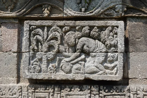 Kediri Java Oriental Indonésia Março 2021 Alívio Sobre Pedra Templo — Fotografia de Stock