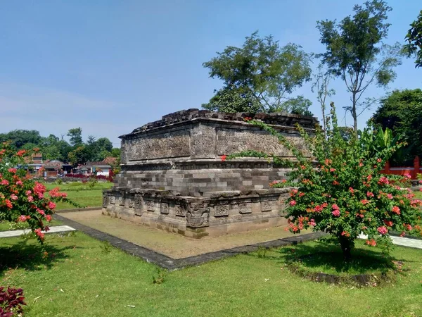 インドネシア東ジャワ州ケディリにあるスロウノ寺院 — ストック写真