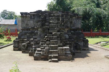 Kediri, Doğu Java Endonezya - 15 Mart 2021: Kediri, Doğu Java Endonezya 'daki surowono tapınağı