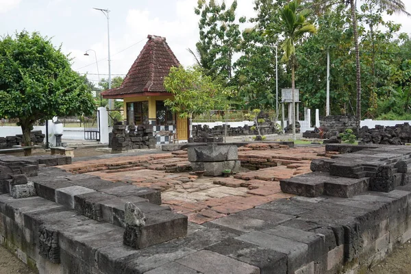 Blitar East Java Indonesia 2021年4月25日 Simping Templeの遺跡石 シンピング寺院はラーデン ウィジャヤの墓です マジャパヒットの王 — ストック写真