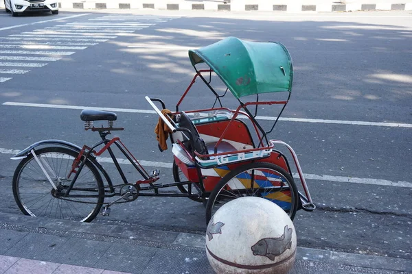 Pedicab Side Road — Stock Photo, Image