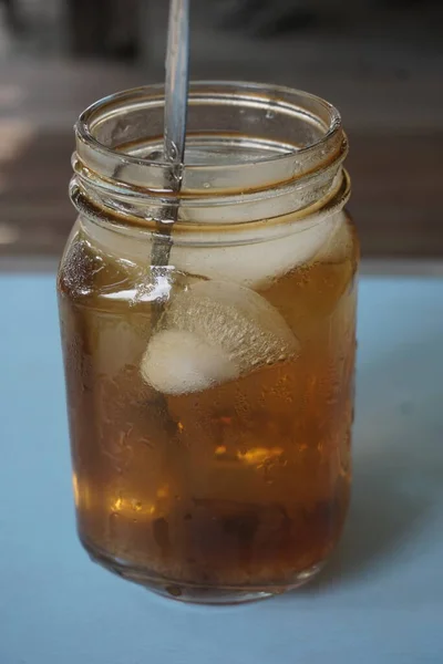 Chá Gelado Doce Isolado Teh Com Fundo Natural Bebida Famosa — Fotografia de Stock