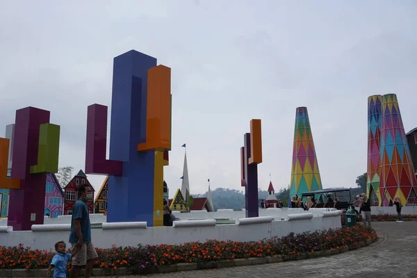 Flora San Terra Malang Şehri, Doğu Java, Endonezya