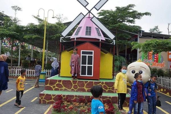 Widok Kolorowego Budynku Kota Mungil Ngancar Kediri Jawa Wschodnia Indonezja — Zdjęcie stockowe