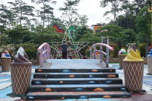 Buntes Gebäude Auf Der Kota Mungil Ngancar Kediri Ostjava Indonesien — Stockfoto