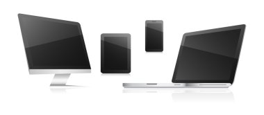 Beyaz bir arka planda teknolojik iletişim cihazları. Bilgisayar, tablet, akıllı telefon ve dizüstü.