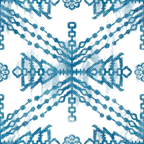 Płynny niebieski krzyż plemienny wzór dywan plemienny. — Zdjęcie stockowe