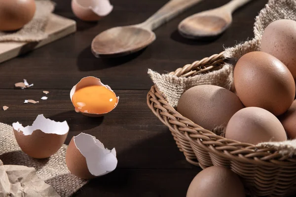Huevos Pollo Sobre Fondo Madera Productos Agrícolas Huevos Naturales — Foto de Stock