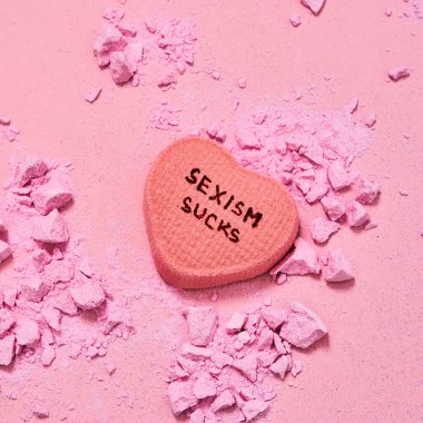 Cinsiyetçilik ve sosyal sorunlara karşı nefret