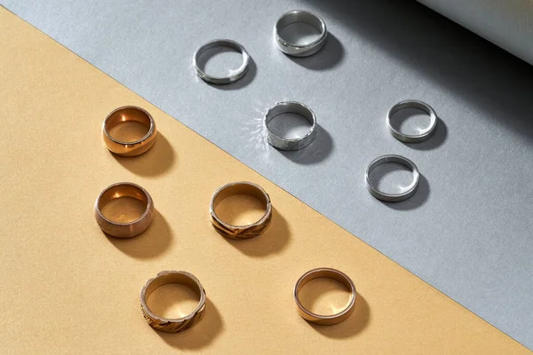 Assortment of gold and silver wedding rings — Stock Photo, Image