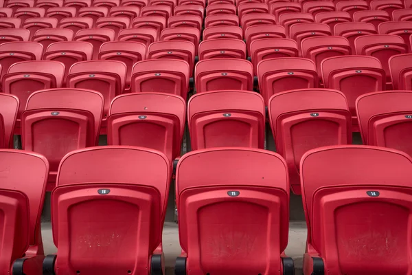 Asiento del estadio rojo brillante —  Fotos de Stock