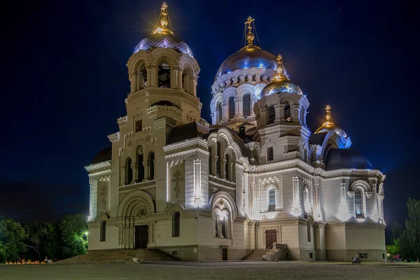 Orosz ortodox katedrális éjjel — Stock Fotó