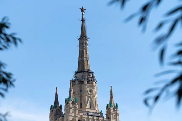 Details of Hotel Ukraina in Moscow made in Stalinist Empire style — Stock Photo, Image