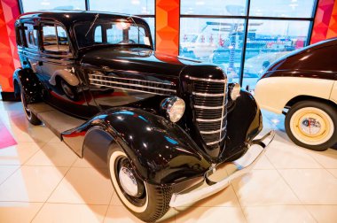 KAMENSK-SHAKHTINSKY, RUSSIA - 25 EKİM 2020: siyah GAZ 11-73