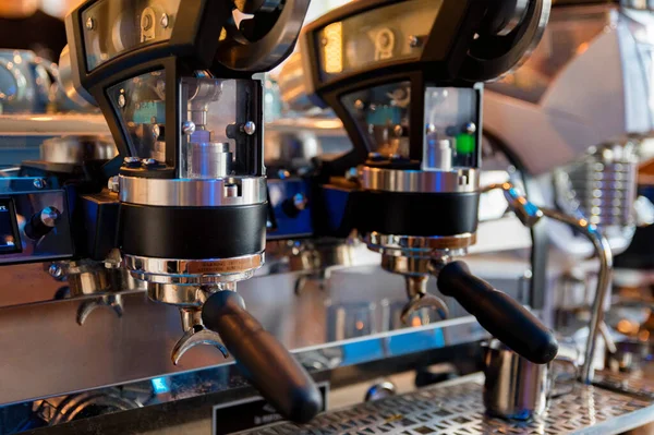 Close up of wood and still lever espresso machine — Stock Photo, Image