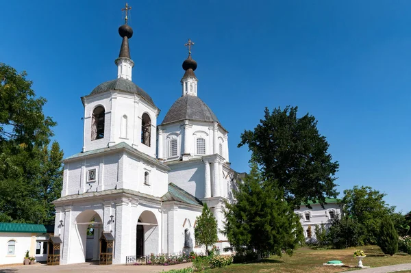 Starý Starocherkassk Efremovský klášter v letní den — Stock fotografie