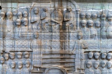 3. Thutmose Sultanı Ahmet Meydanı Obelisk 'in rahatlatılması