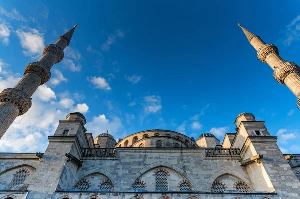 Sultan Ahmed Moskee buitenkant in Istanbul — Stockfoto