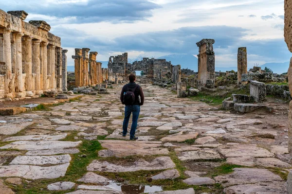 Ruins of the ancient city of Hierapolis in Turkey — Stock Photo, Image