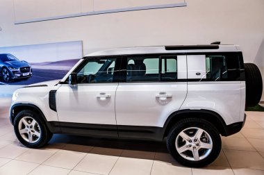 ROSTOV-ON-DON, RUSSIA - 7 ARALIK 2020: Land Rover Defender, yeni popüler model