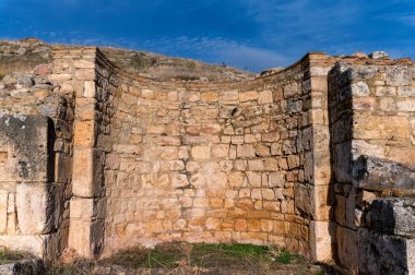 Türkiye 'nin antik Hierapolis kentinin kalıntıları
