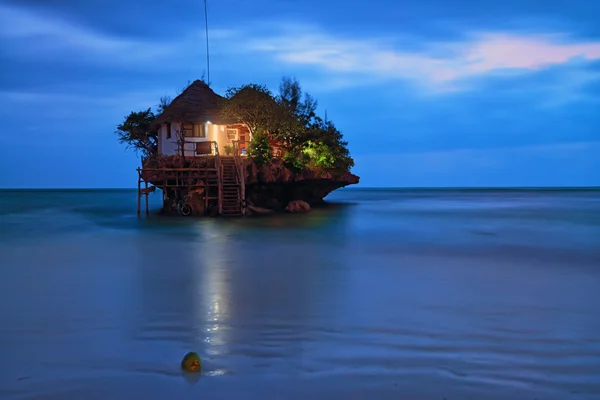 Rock romantic restaurant — Stock Photo, Image