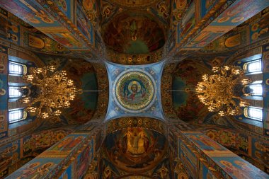 Ortodoks kilisesinin içinde.