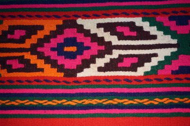 Geleneksel Romen halı, elemanlar ve motifler