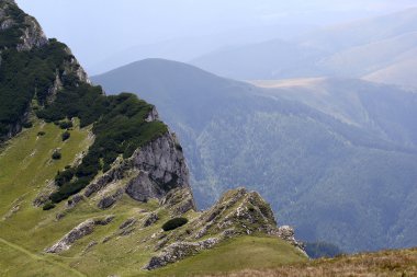 Romanya 'daki Güney Karpatlar' ın bir parçası olan Bucegi Dağları 'ndan manzara