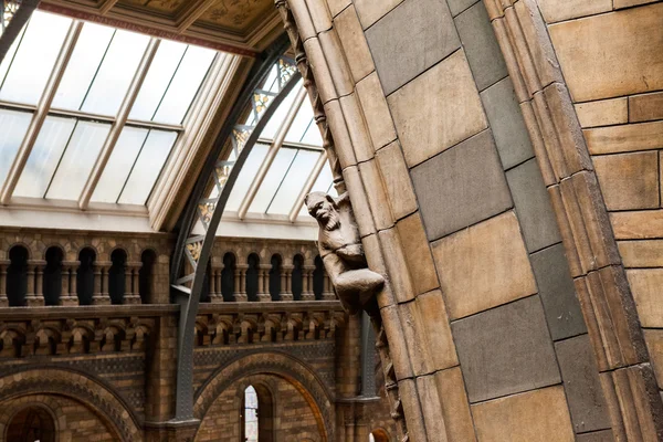 23. 07. 2015 LONDRES, Reino Unido, Museu de História Natural - construção e detalhes — Fotografia de Stock