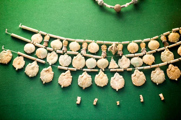 29. 07. 2015, LONDON, UK, BRITISH MUSEUM - Egyptian jewellery (1250-1150 BC) — 图库照片