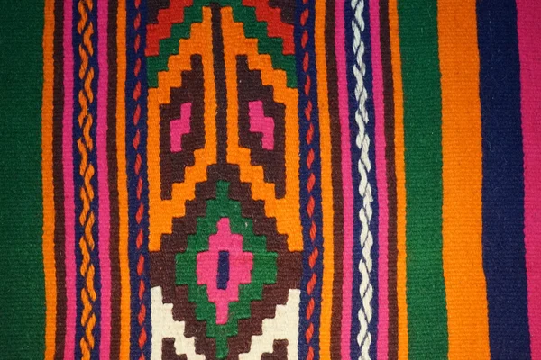 Traditionele Roemeense tapijt, elementen en motieven — Stockfoto
