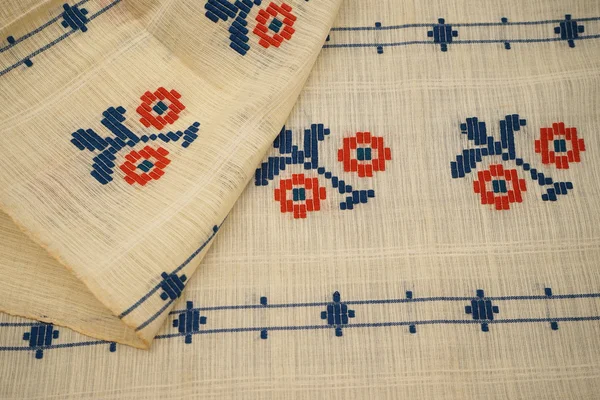 Rumänska traditionella blus - texturer och traditionella motiv, vintage texturer — Stockfoto