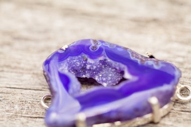 Akik-güzel, renkli dilimleri ve doku gümüş ile