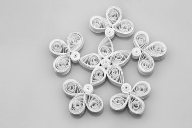 Teknik - makro Ayrıntılar quilling ile yapılan kağıt kar taneleri