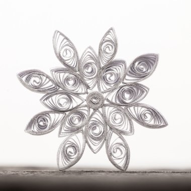 Teknik - makro Ayrıntılar quilling ile yapılan kağıt kar taneleri