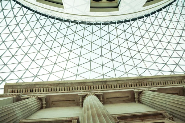 29 anos. 07. 2015, LONDON, Reino Unido - Vista e detalhes do Museu Britânico — Fotografia de Stock