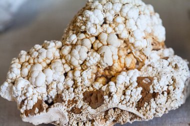 Güzel kristaller, mineraller ve taşlar - renkler ve dokular