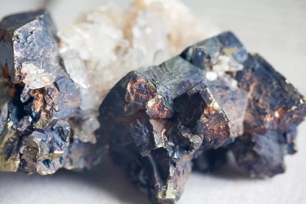 Красиві кристали, мінерали та камені - кольори та текстури — стокове фото