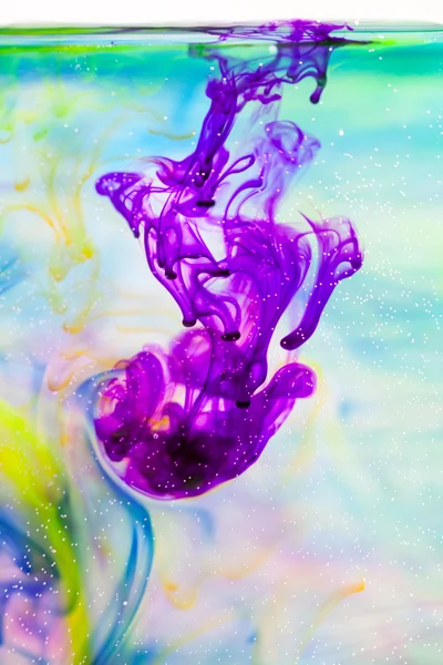 Composición abstracta con tinta y pequeñas burbujas. Hermoso fondo, textura y colores — Foto de Stock
