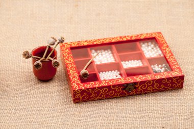 Boyalı, çok amaçlı ahşap küçük kutular 