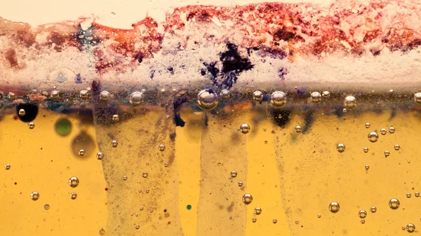 Abstrakcyjna kompozycja z mieszanką oleju, wody i kolorowy tusz z bąbelkami — Zdjęcie stockowe